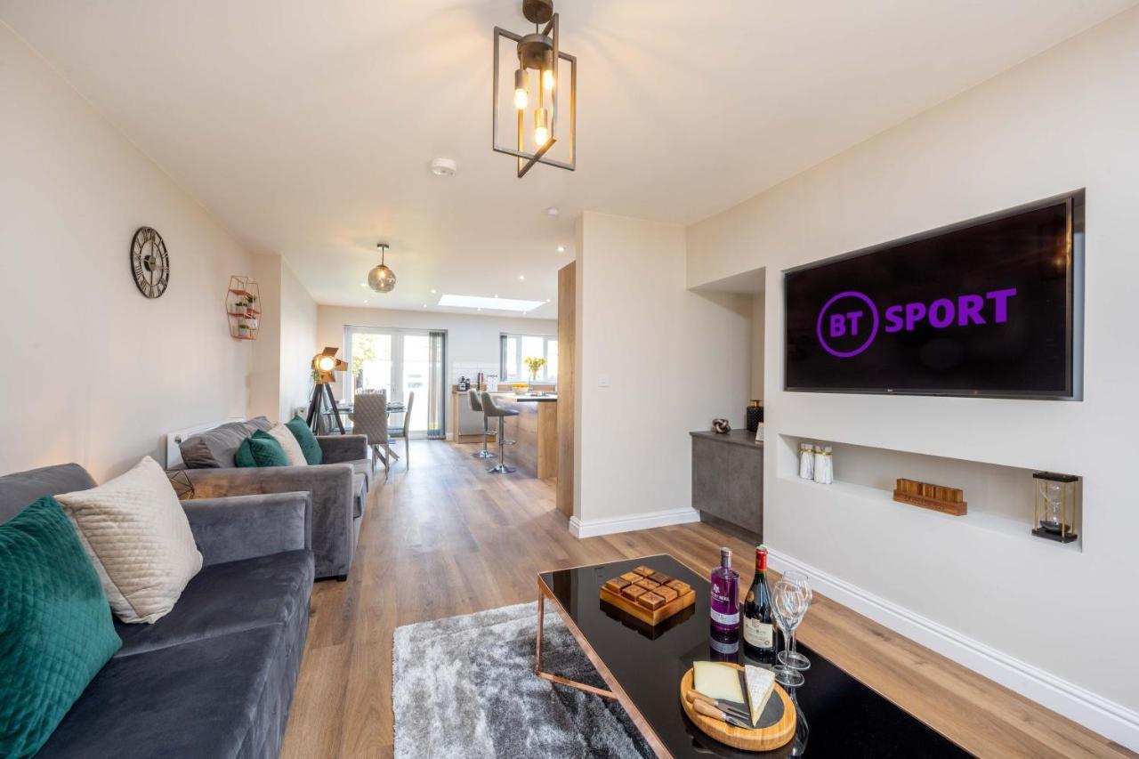 The Oaklands - Luxury Spacious 6-Bed, Near Solihull, Birmingham City, Jlr, Nec, Airport, Resorts World, Hs2 Luaran gambar