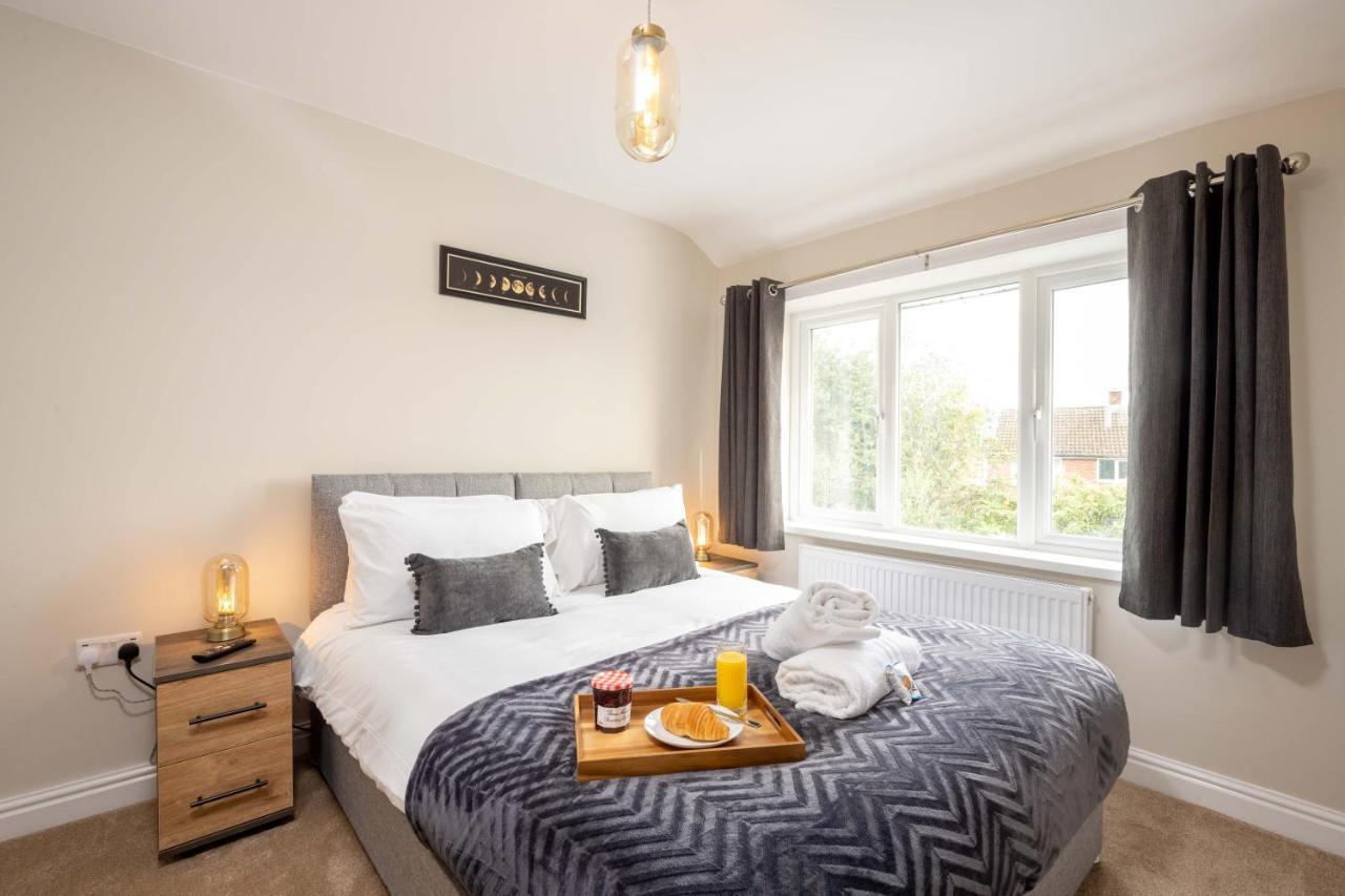 The Oaklands - Luxury Spacious 6-Bed, Near Solihull, Birmingham City, Jlr, Nec, Airport, Resorts World, Hs2 Luaran gambar