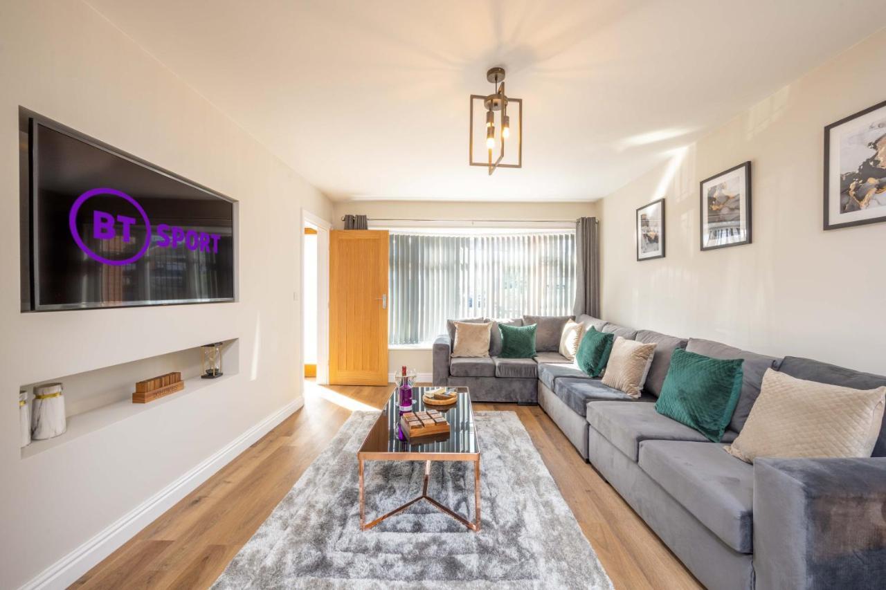 The Oaklands - Luxury Spacious 6-Bed, Near Solihull, Birmingham City, Jlr, Nec, Airport, Resorts World, Hs2 Luaran gambar