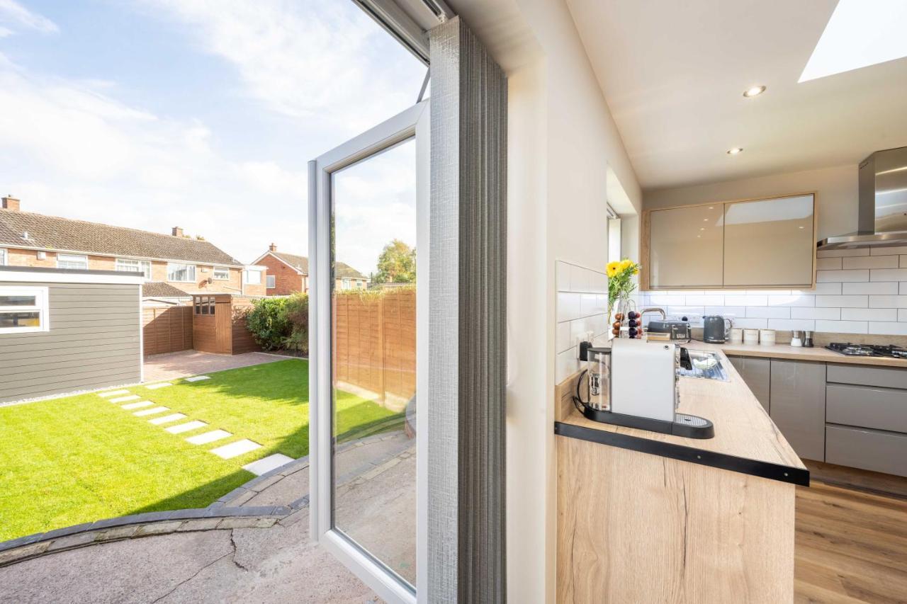 The Oaklands - Luxury Spacious 6-Bed, Near Solihull, Birmingham City, Jlr, Nec, Airport, Resorts World, Hs2 Luaran gambar