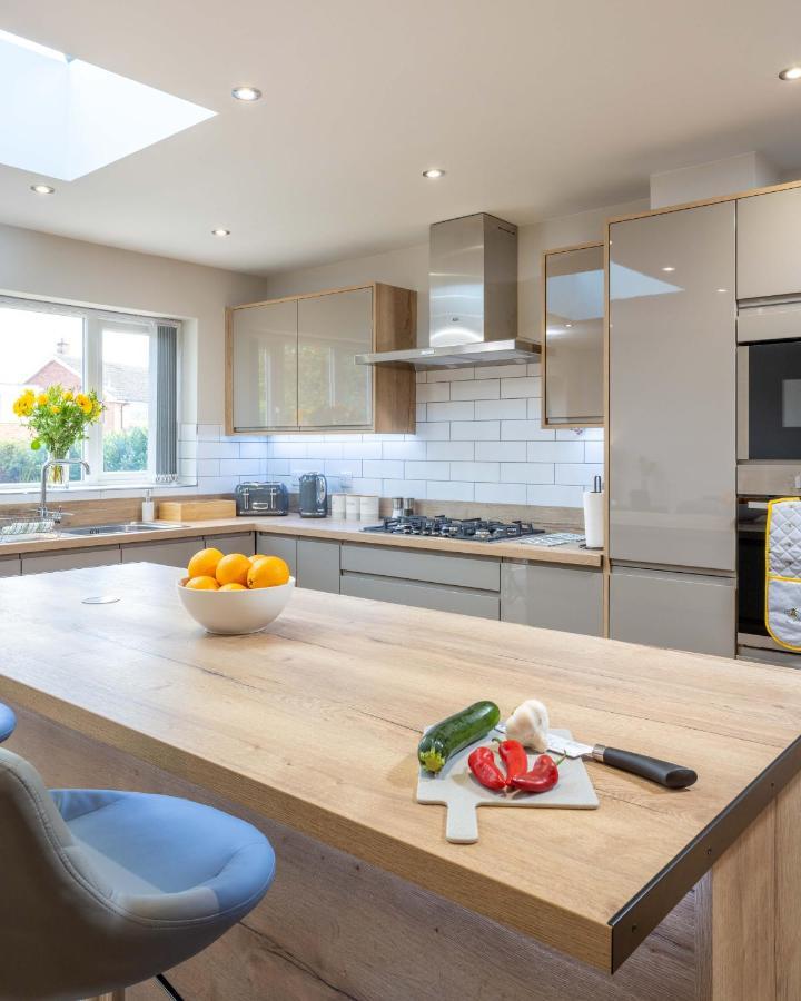 The Oaklands - Luxury Spacious 6-Bed, Near Solihull, Birmingham City, Jlr, Nec, Airport, Resorts World, Hs2 Luaran gambar