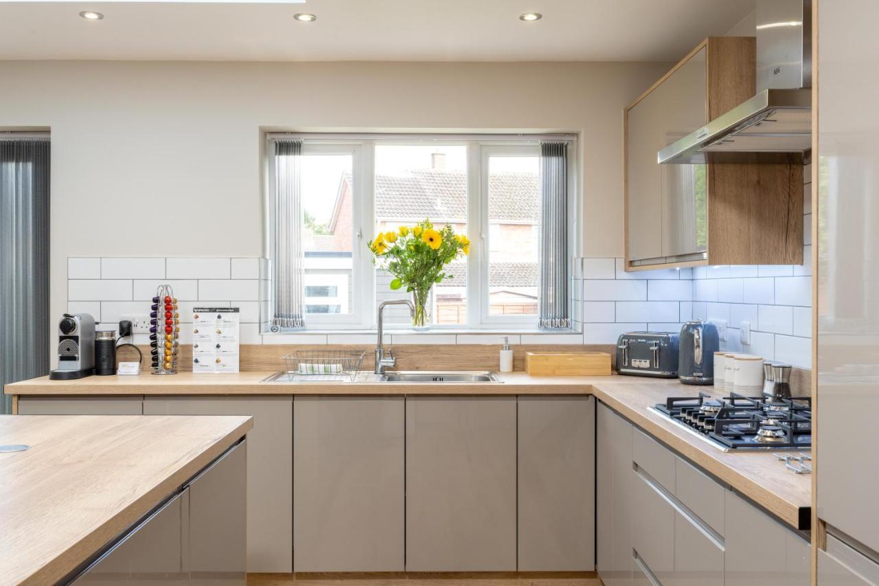 The Oaklands - Luxury Spacious 6-Bed, Near Solihull, Birmingham City, Jlr, Nec, Airport, Resorts World, Hs2 Luaran gambar