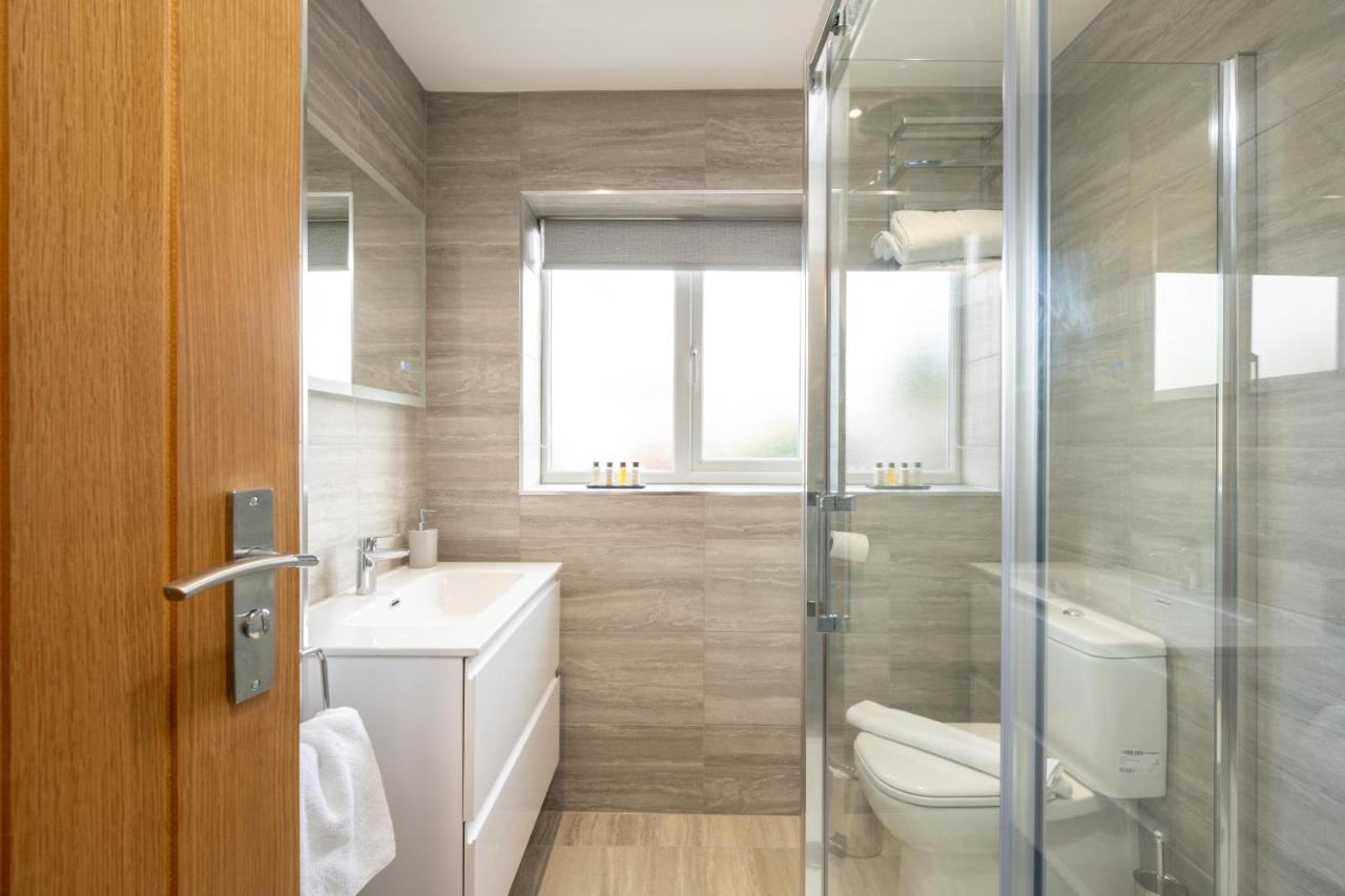 The Oaklands - Luxury Spacious 6-Bed, Near Solihull, Birmingham City, Jlr, Nec, Airport, Resorts World, Hs2 Luaran gambar
