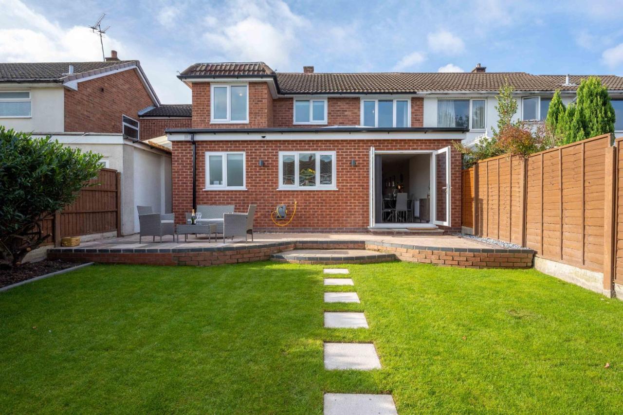 The Oaklands - Luxury Spacious 6-Bed, Near Solihull, Birmingham City, Jlr, Nec, Airport, Resorts World, Hs2 Luaran gambar